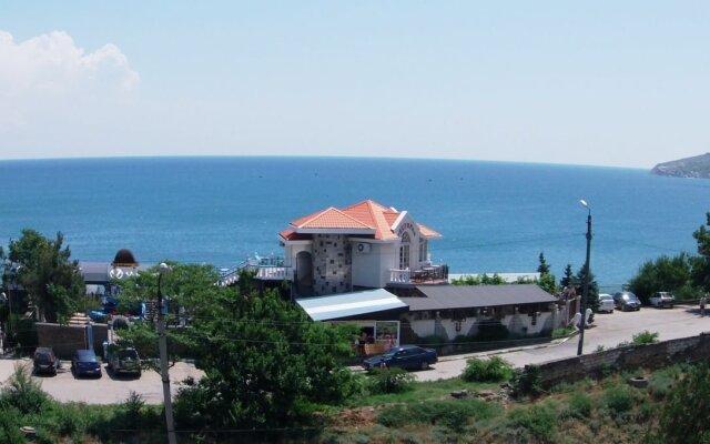 Feodosiya Hotel