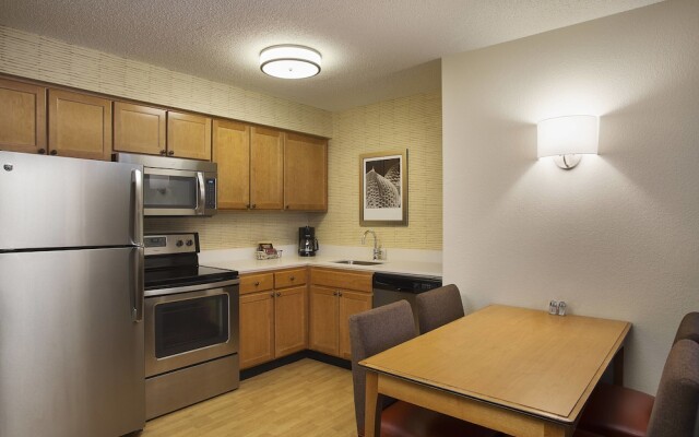 Residence Inn by Marriott Detroit Novi