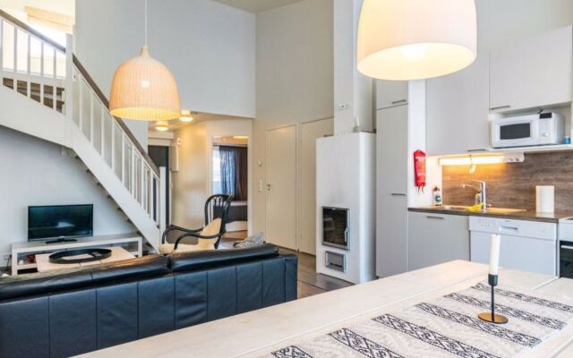 Skivillas 78 ukkohalla (1)