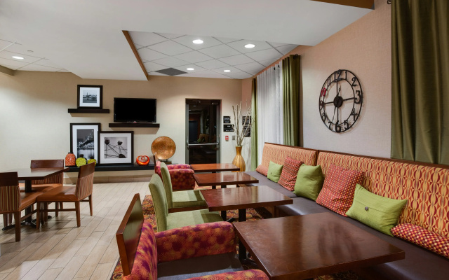Hampton Inn Pittsburgh/West Mifflin