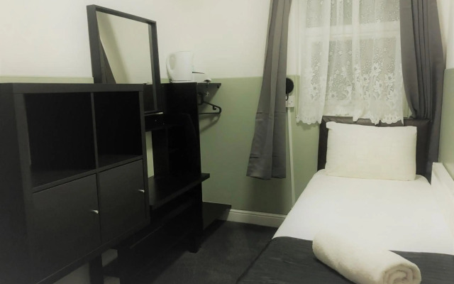 Plaza London Hotel