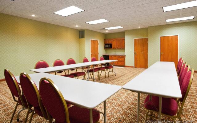 Holiday Inn Express Hotel & Suites Goshen by IHG