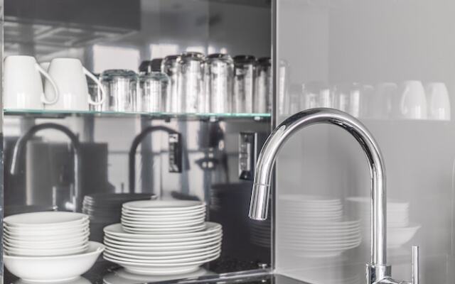 2BR Executive Suite Financial District