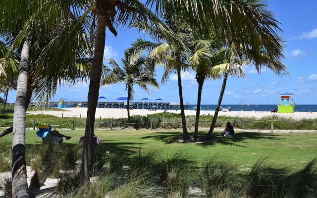 Bahama Beach Club of Pompano