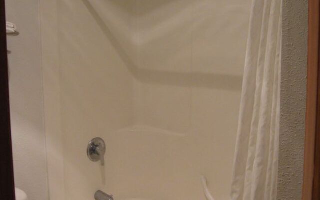 Glacier Gateway Plaza