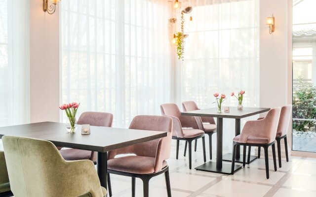 Merci Boutique Hotel