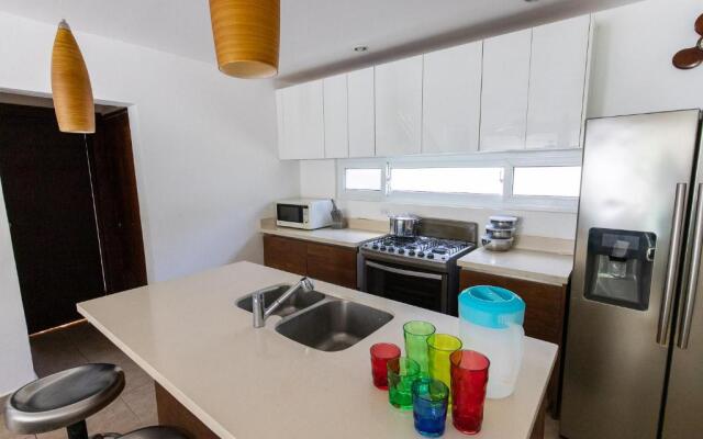 Casa Esmeralda - Family Friendly 3 Bedroom Home with Private Pool