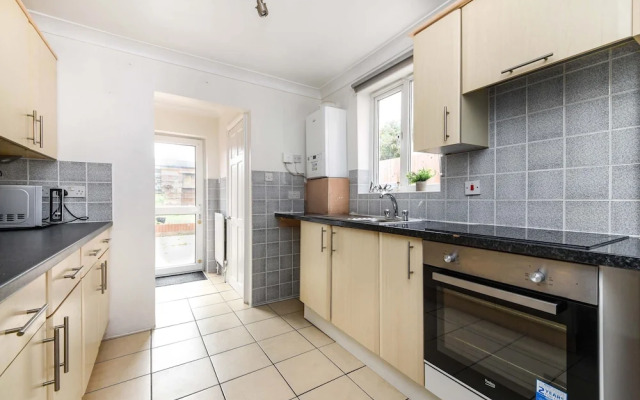 4br-10guests-parking-garden