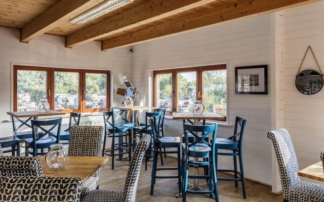 Roydon Marina Village Hotel