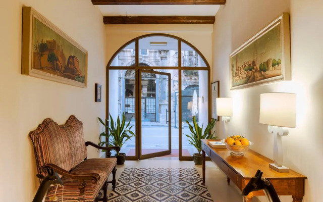 Palazzo Arone dei Baroni di Valentino