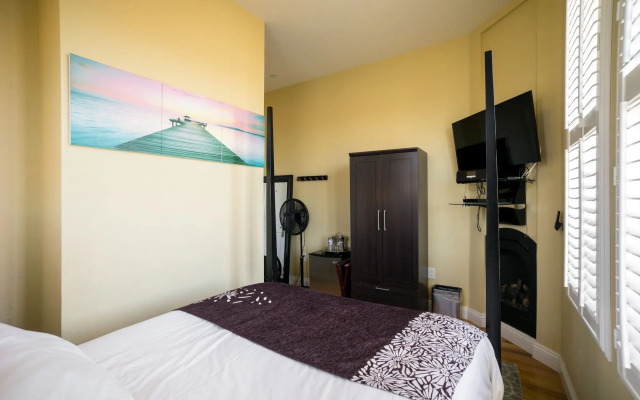 Rio Vista Suites