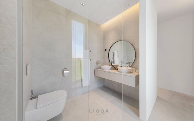 LIOQA Resort