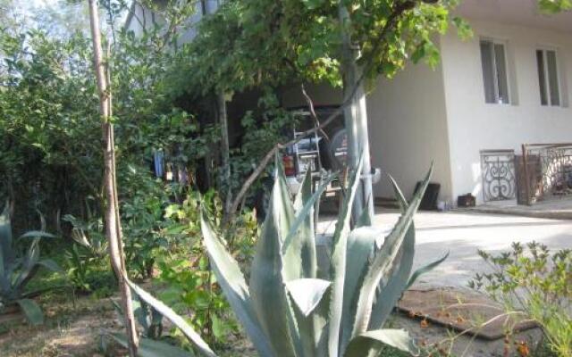 Guest House Ukimerioni