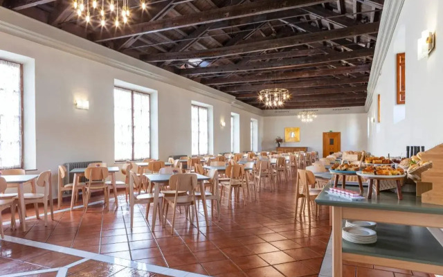 Macià Monasterio de los Basilios Hotel