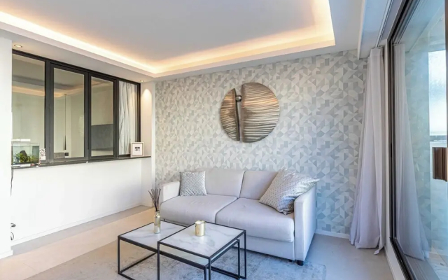 2 Room Apartment in Heart of Cannes+20m2 Terrace - Apartment in Cannes - Photo 5