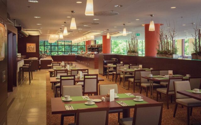 Crowne Plaza Bratislava by IHG