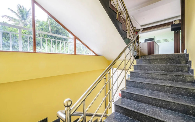 Fabhotel Abrigo Residency