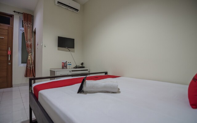 RedDoorz Plus near Semanggi