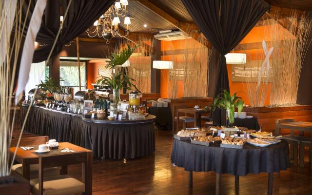 Raíces Esturión Hotel & Raíces Amambai Lodges