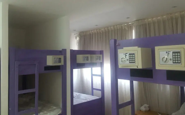 Bike and Dive Hostel