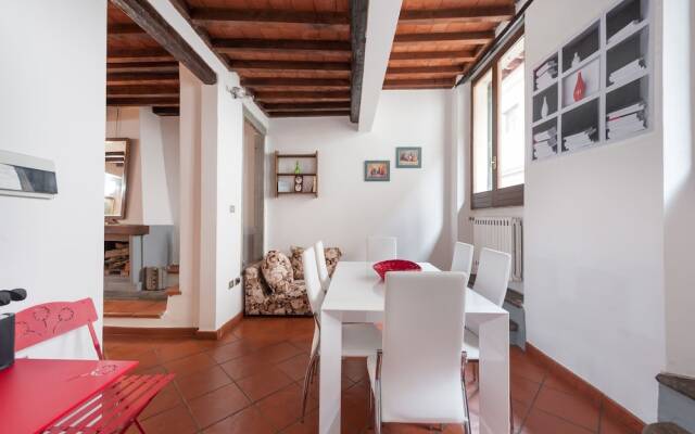 Short-let Florence Apartment Parione