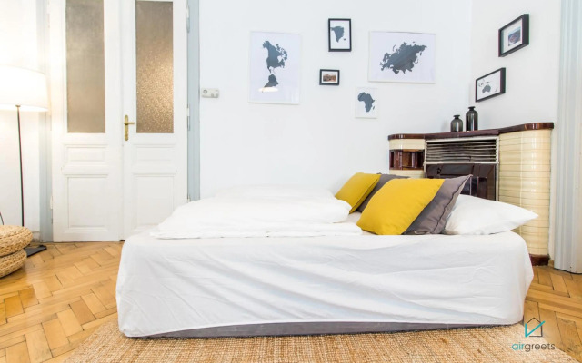 Spacious And Extraordinary Vienna Apartment