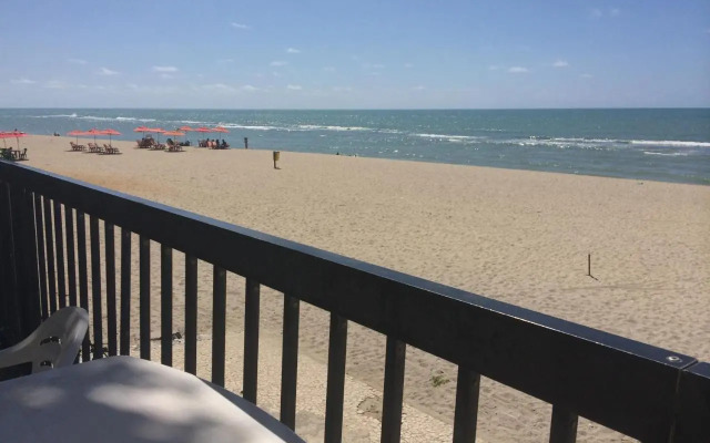 Brandao Golden Beach Flat