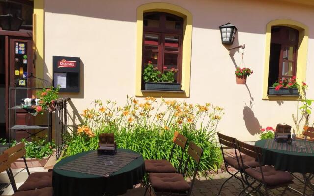 Penzion a Restaurace Nad Hradem