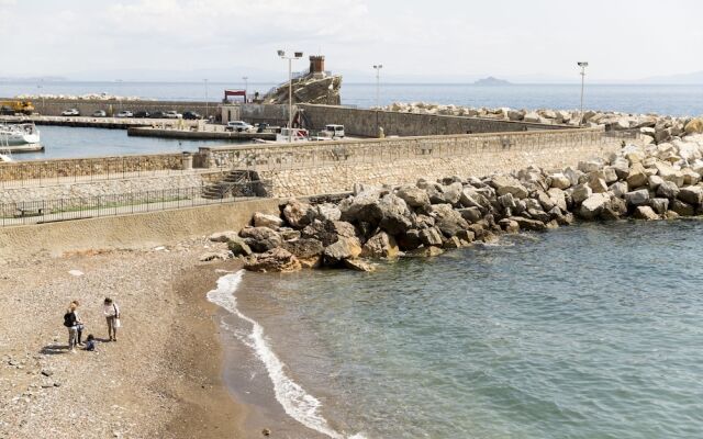 Casa Valdese di Rio Marina - Casa per Ferie
