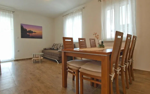 Apartment 1670
