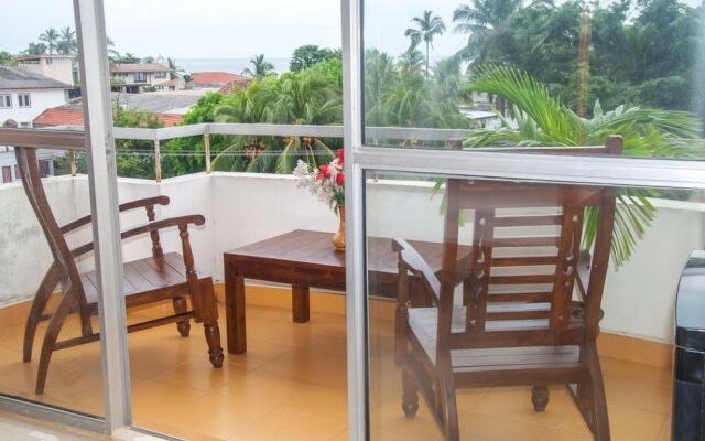 Marine Tourist Beach Guest House Negombo Beach