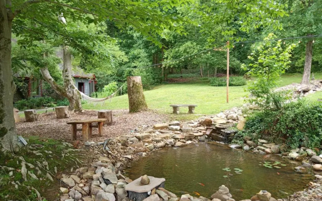 Laughing Heart Lodge