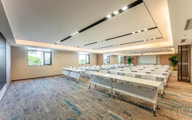 Holiday Inn Express Luoyang Longmen