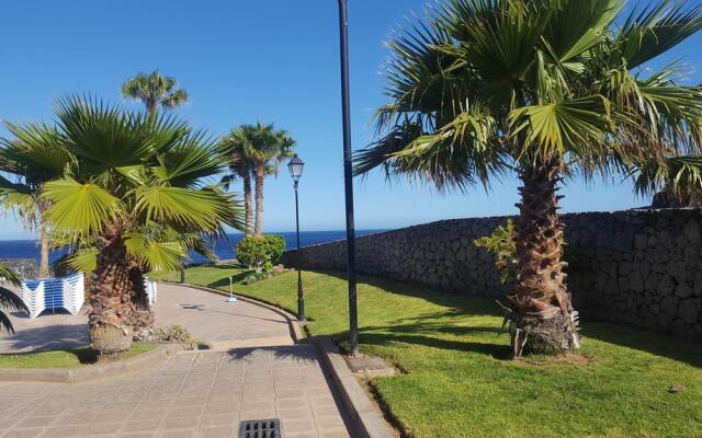 Rocas del mar - Costa del Silencio