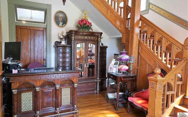 1895 Washington Hotel