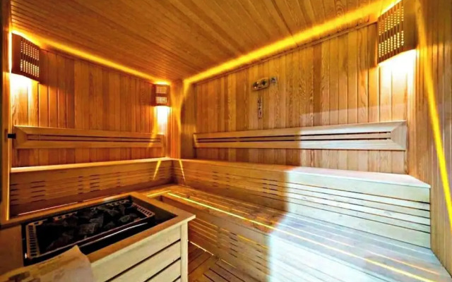 lUX Residence on High Floor 03