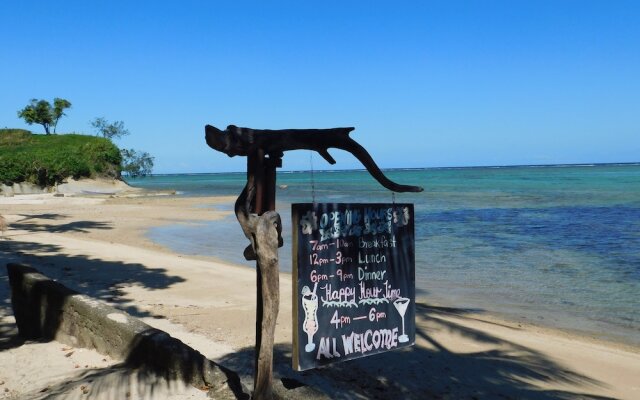 Namolevu Beach Bures