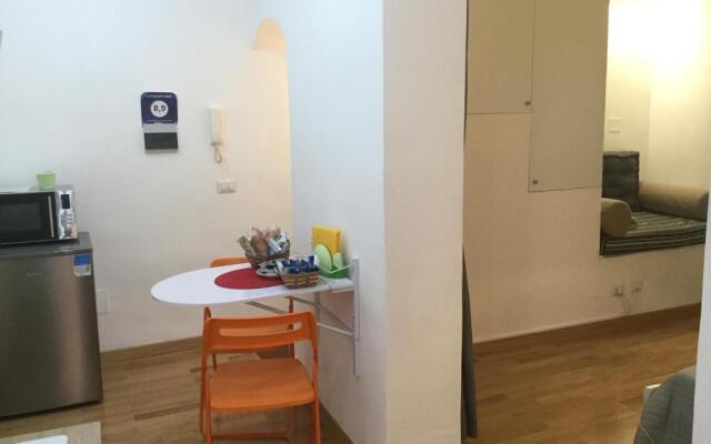 La Piazzetta B&B - Mini appartamento con ingresso indipendente