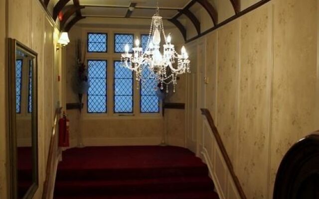 Friary Manor