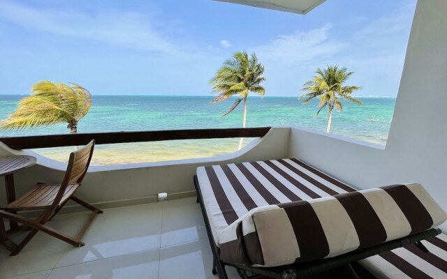 Flamingo Plus by Andiani Travel