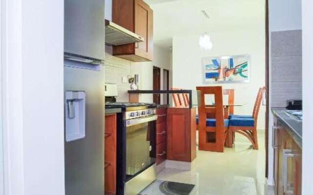 Se renta apartamento amueblado , ubicados en Santiago , 3 habitaciones , 2 bańos , 2 parqueo , área de juego y Piscina.