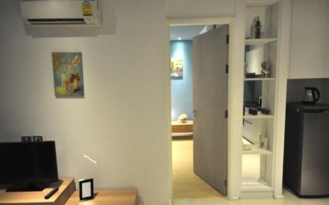 Atlantis Condo by Sergei