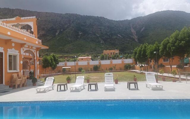 Akshay Valley Resort