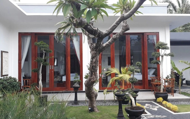 Villa Authentic Lovina