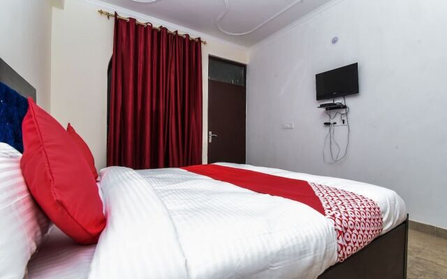 OYO 22978 Larch Western