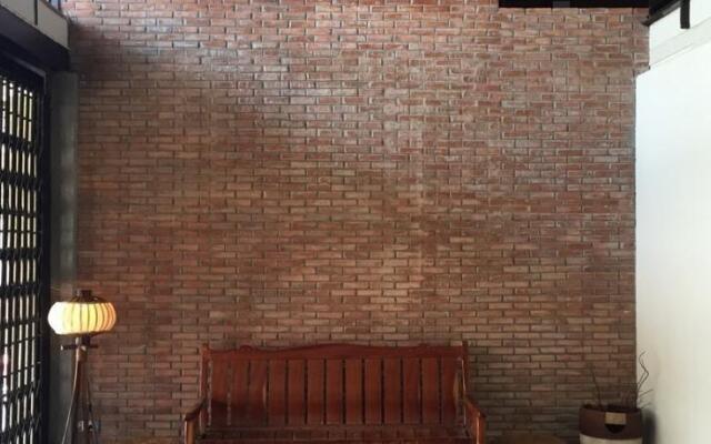 Baan Suan Guest House