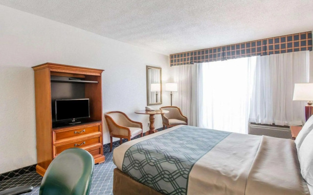 North Miami Beach Gardens Inn & Suites