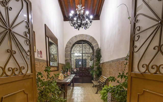 Hotel Cantera Rosa