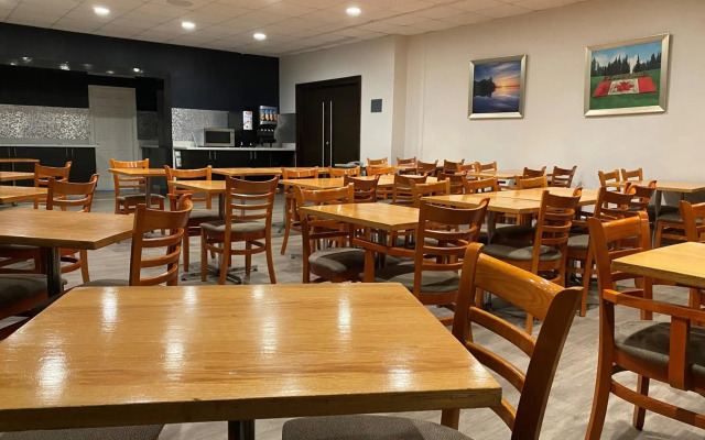 Ramada by Wyndham Belleville Harbourview Conference Centre