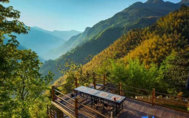 Hangzhou Lin'an Yunxiangjian Homestay (Zhexi Grand Canyon Branch)